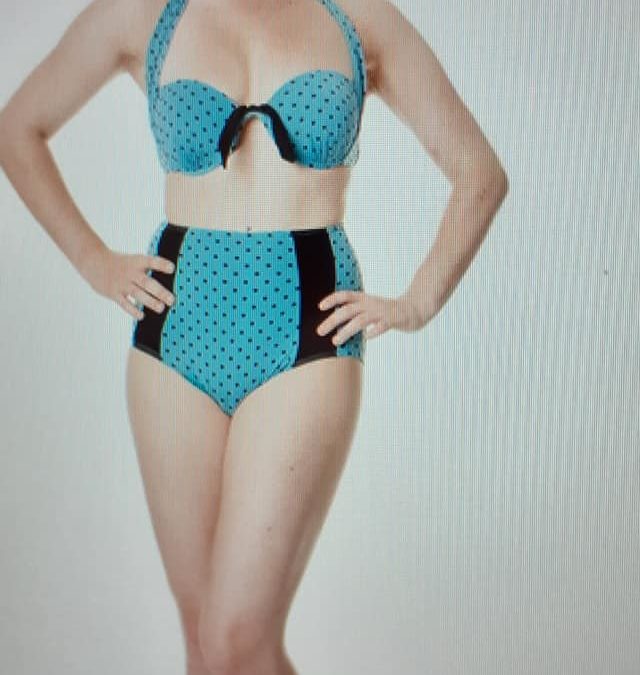 Maillot de bain pin-up 2 pièces bleu a pois