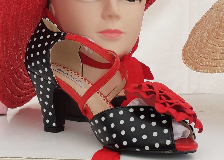 CHAUSSURES FEMMES POIS ET FLEURS