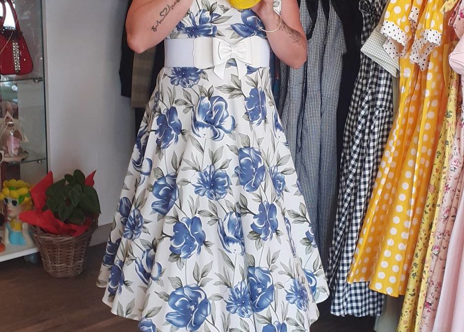 ROBE A FLEURS STYLE MARILYN MONROE